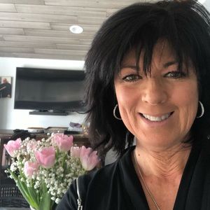 Meet your Posher, Deborah